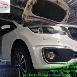 xe-kia-sedona