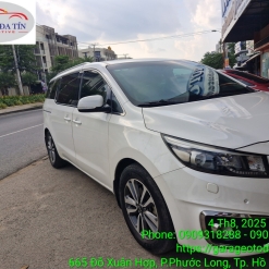 xe-kia-sedona-dau